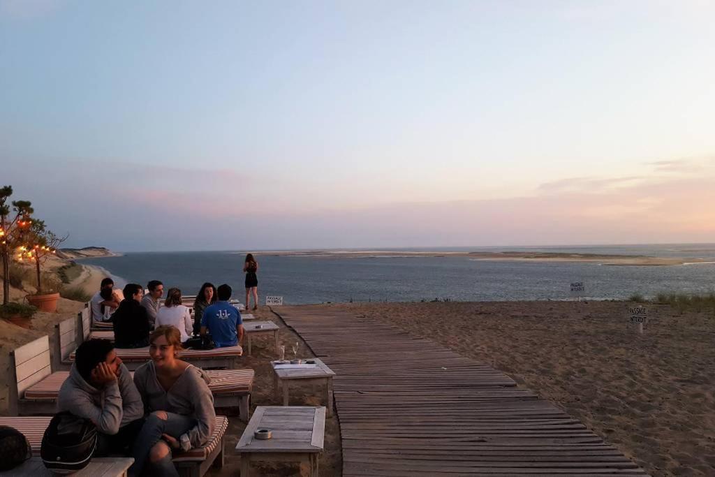 Appartement Les Pieds Dans L Eau Acces Direct Plage Pereire, Parking Gratuit ,Wifi Аркашон Екстер'єр фото